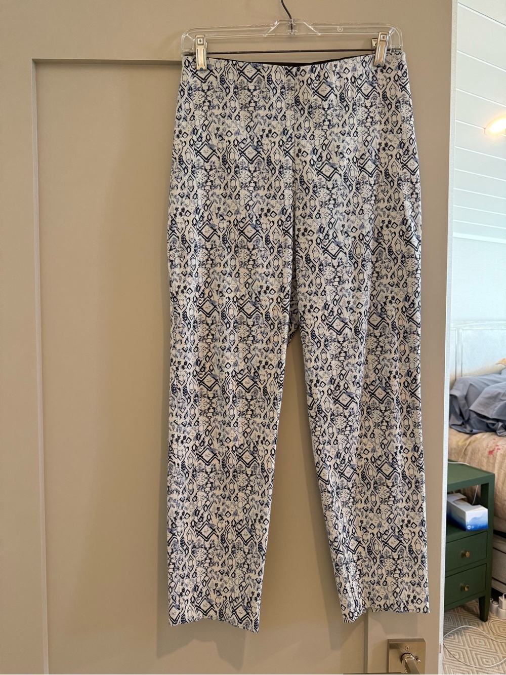 Equestrian Printed Skinny Pull-On Pants in Navy & White